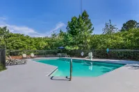 Days Inn by Wyndham Seneca / Clemson Area