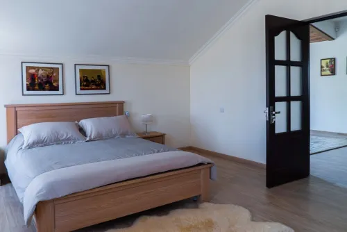 Spacious 5BR/2BA VILLA: AC, Parking, Gazebo, Backyard, Mount. View, Wi-Fi BBQ Các khách sạn ở Musaler