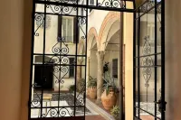 Petrucci House 2 historic center