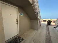 Cozy Beachfront Getaway!