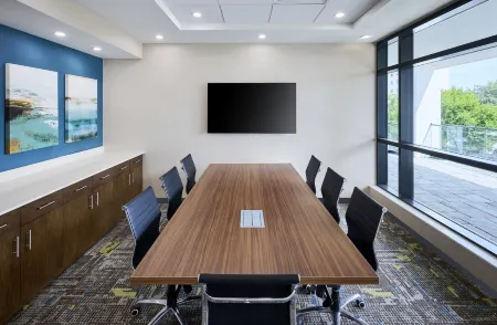 Hampton Inn by Hilton Hamilton Отели рядом с достопримечательностью «Колледж Мохок»