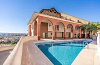 Chic 2-bedroom apartment with WiFi, AC in awesome Aguadulce Hotels in Aguadulce