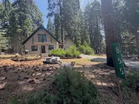 Newly updated 4-bedroom house with AC, WiFi in serene Lake Almanor Country Club