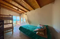 ¡vive el Paraíso en Justo en la Gloria! ¡goza Esta Casa de Playa y Vista al Mar! Hotels in 