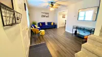 Modern Clean Interior. Near ETSU & JC Med Center