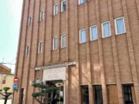 新羅馬飯店 梅里達附近的飯店