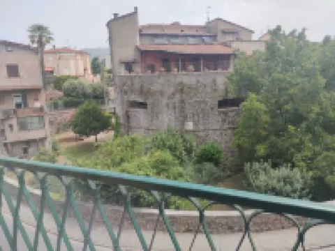 elegant apartment in the historic center of Sarzana 薩爾扎納酒店