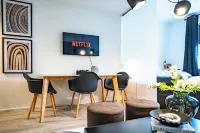 Deluxe Studio - central - 3 persons - modern