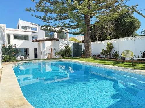 Luxury Villa Steps from the Beach | Heated Pool, Ocean Views & Rooftop Lounge