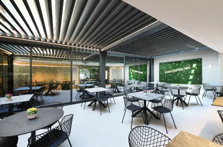 Icon Central SKG Отели в г. Салоники