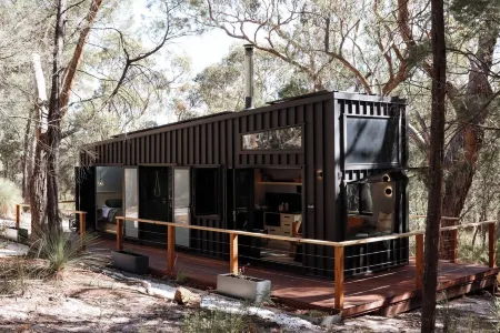 SHAK Halls Gap Luxury Off-Grid Tiny House Отели рядом с достопримечательностью «Парк Сентрал»