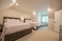 Scenic Private 30 Acre Meadow Retreat for Weddings, Reunions & Large Gatherings