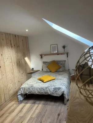 La Maison du Perche with Jacuzzi x1f333; Hôtels à : Saint-Martin-des-Pézerits