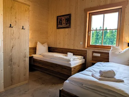 Vacation chalet with sauna and large terrace at Ferienhof Schiegl in the bay. Forest Отели в г. Бренберг