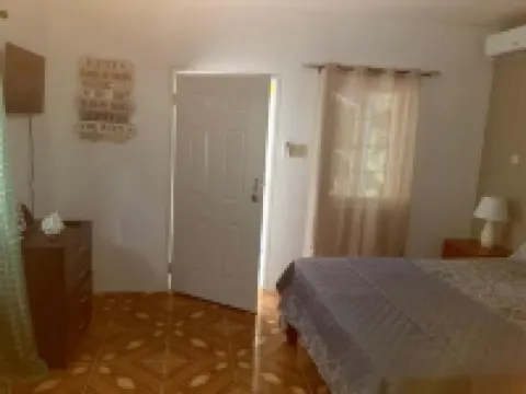 Tropical Charm Villa With Beach Access Hotels in 