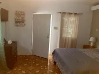 Tropical Charm Villa With Beach Access