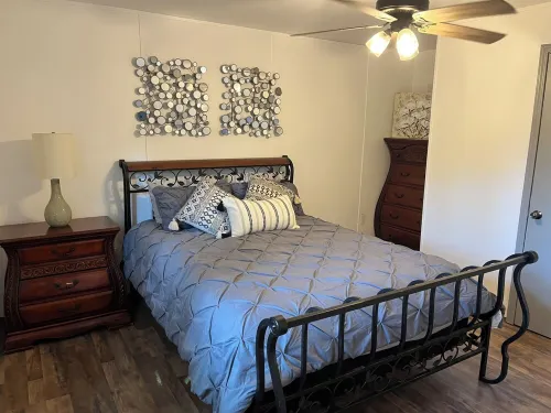 Lakefront Cabin featuring Relaxation & Serenity - Alppimaja
