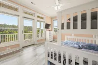 Stunning Views! 5 bed 5.5 bath w/ rec room & pool! Great location~Roanoke Island