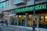 Central Guest Favorite: Walk to Everything: Steps from Valencia & Hayes Valley Hotel a Mission District