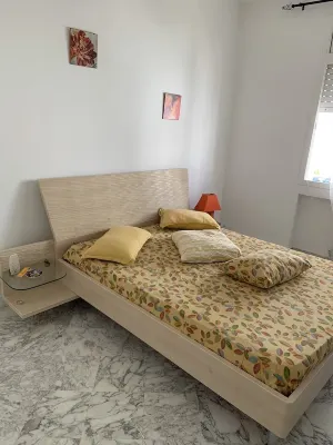 High standing villa on the waterfront