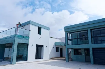 Villa Darbouazza Hotels near شاطئ طاماريس