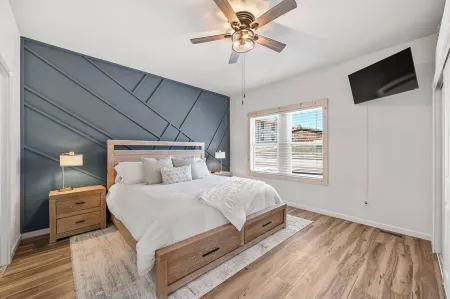 Newly Rennovated • Walking Distance to Downtown • Cripple Creek Donkies