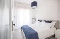 Modern newly renovated apartment near Como Hotels in Tavernerio