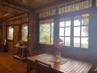 Cool Breezes and Stunning Views - The Bamboo Cabin Hotels in Valencia