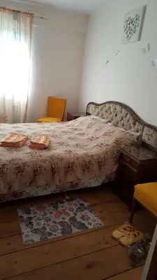 Vacation villa, 350 mp offers a sharesd lounge garden, 20.000 mp, 住宿飯店