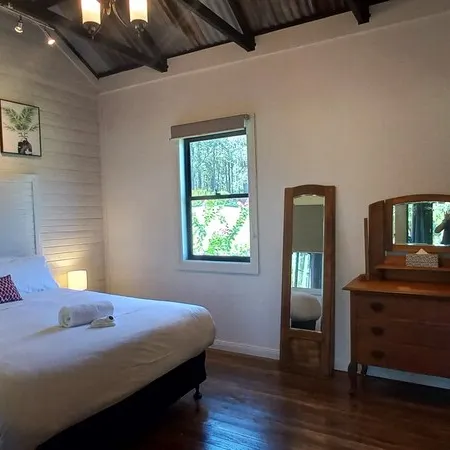 Ironbark Cabin, Lovedale Hunter Valley
