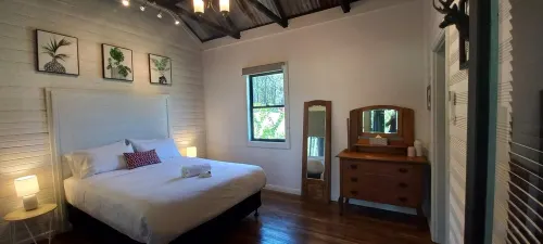 Ironbark Cabin, Lovedale Hunter Valley