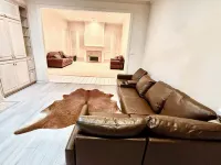 Your perfect 4 bedroom getaway on a golf course