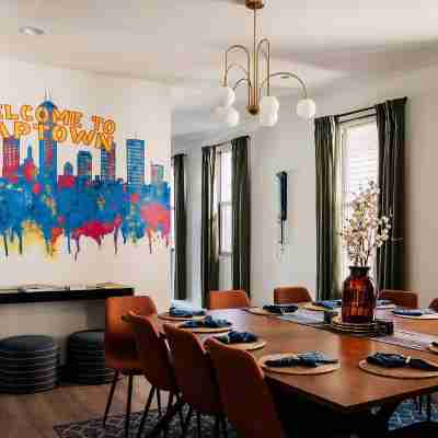 Lucas Oil Stadium Sanctuary! Hot Tubs! Games! Dining/Meeting Rooms
