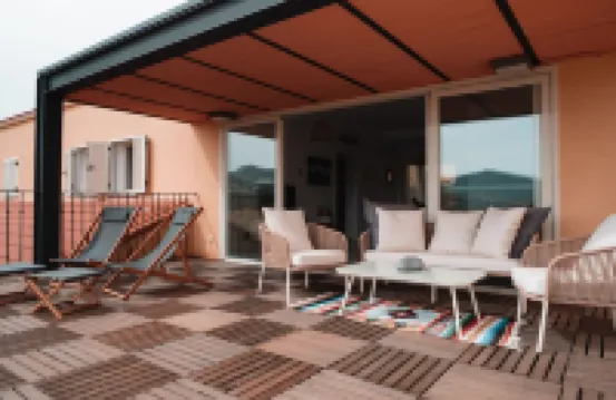 Beautiful apartment with mountain views 阿爾豪林德拉托里酒店