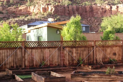 Cozy Orchard cabin with garden, vineyard in delightful Hildale Hotels in Hildale