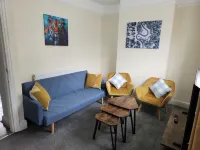 Doncaster Serviced Accommodation - 3 Bed House- Ideal for Contractors / Families