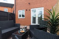 Countryside Stay Near JCB, Peak District & Alton Towers Hotels in Uttoxeter