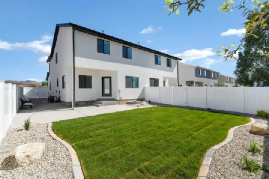 Nan's Nest: A rich, cozy retreat. Everything you need to nest in total comfort.