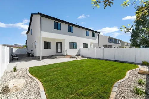 Nan's Nest: A rich, cozy retreat. Everything you need to nest in total comfort.