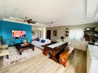 Tranquil and Friendly Village. Fully furnished  w/ AC & onsite manager. Hotel a Burrell Boom