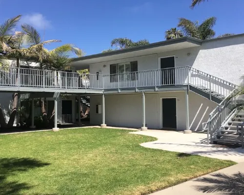 Charming 2-bedroom condo in terrific Carpinteria with WiFi Hotels in Carpinteria