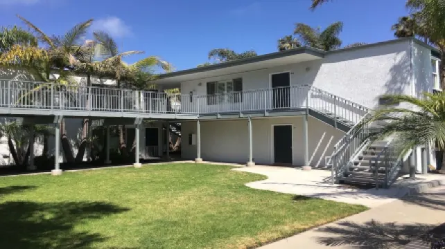 Charming 2-bedroom condo in terrific Carpinteria with WiFi