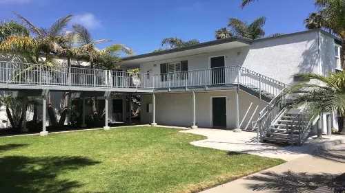 Charming 2-bedroom condo in terrific Carpinteria with WiFi 卡賓特里拉住宿飯店