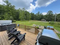 Stony Kill Ranch - Hot Tub and Waterfall Access 와워싱 호텔