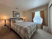 Ham Station - 3 B / 2 BA - Bright & Cheery Home - A Dog’s Dream!