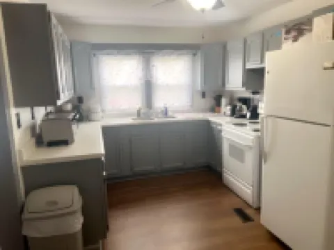 Perfect, huge, relaxing, and peaceful house located 10 min. of from the city.