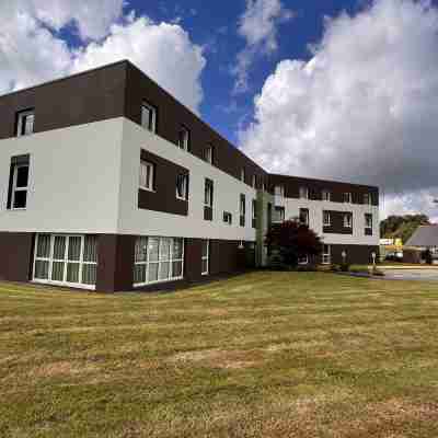 Brit Hotel Saint Méen en Brocéliande - Restaurant L' Adresse Hotel Exterior