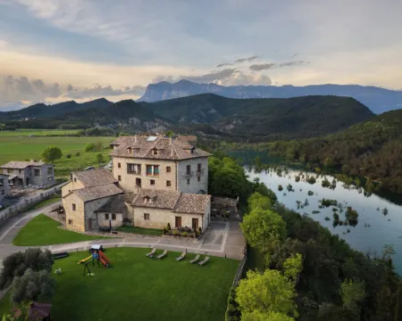 Casas Pirineo, Ainsa Hoteles en Gerbe