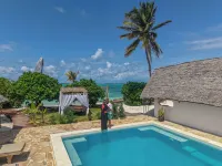 Juana Ocean Villas - Pool