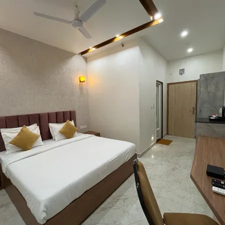 Hotel Satsang Grand